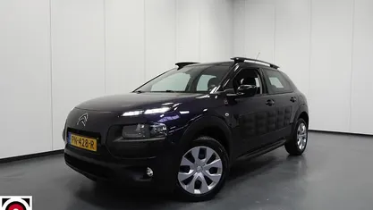 Paars Gebruikt 2017 Citroën C4 Business Class SUV | € 8.840 (Eerlijke prijs)