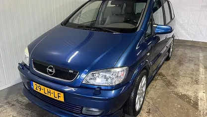 Gebruikt 2003 Opel Zafira Elegance MPV | € 2.250 (Eerlijke prijs)