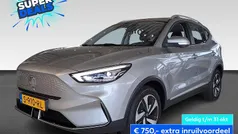 Grijs Gebruikt 2023 MG ZS Luxury Sedan | € 21.925 (Super prijs)