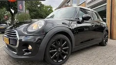 Gebruikt 2015 Mini Cooper Business Hatchback | € 13.895 (Super prijs)