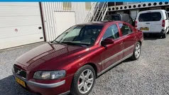 Rood Gebruikt 2002 Volvo S60 Sedan | € 895 (Super prijs)