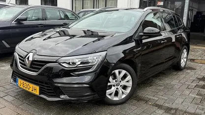 Occasion 2020 Renault Mégane GrandTour LIMITED Stationwagen | € 13.950 (Eerlijke prijs)