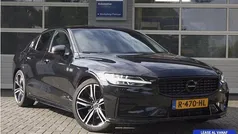 Gebruikt 2022 Volvo S60 R-Design Sedan | € 32.950 (Eerlijke prijs)