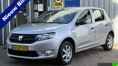 Gebruikt 2014 Dacia Sandero Lauréate Hatchback | € 6.950 (Eerlijke prijs)