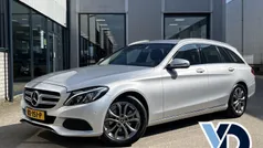 Grijs Gebruikt 2017 Mercedes 180 Business Sedan | € 22.900 (Goede deal)