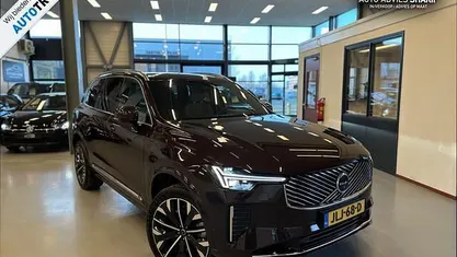 Rood Nieuw 2025 Volvo XC90 Plus SUV | € 72.495 (Goede deal)