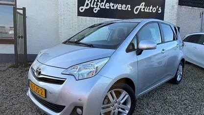 Grijs Occasion 2012 Toyota Verso-S MPV | € 8.950 (Eerlijke prijs)