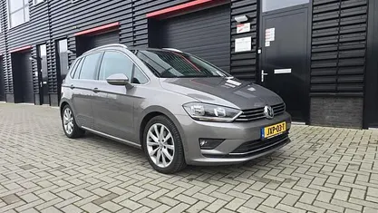 Occasion VW Golf Sportsvan Highline 150 PK (110 kW) 2017 Grijs (metallic) MPV