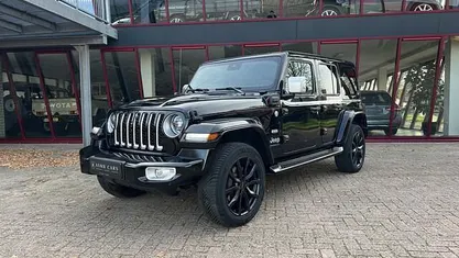 Zwart Gebruikt 2023 Jeep Wrangler Unlimited Sahara SUV | € 64.950 (Goede deal)