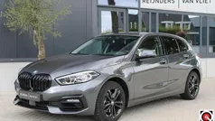 Grijs Gebruikt 2020 BMW 118 Executive Hatchback | € 23.890 (Eerlijke prijs)