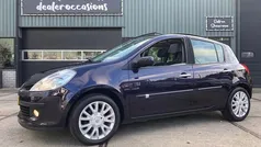 Paars Gebruikt 2007 Renault Clio II Hatchback | € 2.449 (Eerlijke prijs)