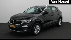 Zwart Gebruikt 2022 VW T-Roc Business SUV | € 22.900 (Eerlijke prijs)