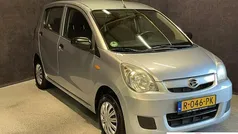 Grijs Gebruikt 2009 Daihatsu Cuore Hatchback | € 1.995 (Eerlijke prijs)