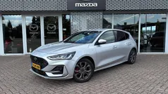 Grijs Gebruikt 2024 Ford Focus ST-Line Hatchback | € 26.490 (Eerlijke prijs)