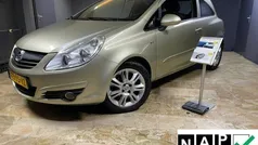 Beige, metallic lak Gebruikt 2007 Opel Corsa Enjoy Hatchback | € 1.750 (Eerlijke prijs)