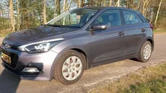 Grijs Gebruikt 2016 Hyundai i20 Hatchback | € 6.950 (Eerlijke prijs)