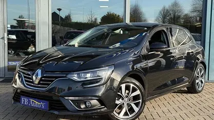 Occasion 2017 Renault Mégane IV Intens Hatchback | € 10.950 (Eerlijke prijs)