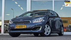 Blauw Gebruikt 2017 Kia Ceed Hatchback | € 10.994 (Eerlijke prijs)