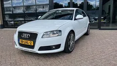 Wit, metallic lak Gebruikt 2010 Audi A3 Attraction Hatchback | € 4.950 (Eerlijke prijs)
