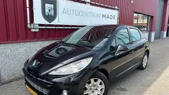 Zwart Gebruikt 2011 Peugeot 207 Active Hatchback | € 2.450 (Eerlijke prijs)