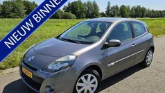 Grijs Gebruikt 2011 Renault Clio II Collection Hatchback | € 2.999 (Goede deal)