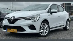 Wit Gebruikt 2021 Renault Clio V Business Hatchback | € 11.950 (Goede deal)