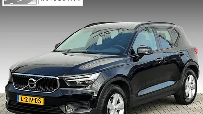 Zwart Gebruikt 2021 Volvo XC40 Momentum SUV | € 28.895 (Goede deal)