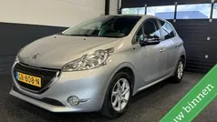Grijs Gebruikt 2015 Peugeot 208 Allure Hatchback | € 6.449 (Eerlijke prijs)