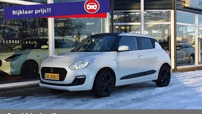 Wit Gebruikt 2018 Suzuki Swift Comfort Hatchback | € 10.944 (Eerlijke prijs)