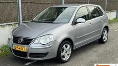 Grijs Gebruikt 2006 VW Polo Hatchback | € 2.999 (Eerlijke prijs)