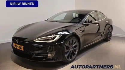 Zwart Gebruikt 2018 Tesla Model S Hatchback | € 23.450 (Eerlijke prijs)