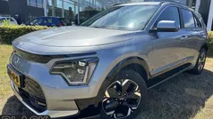 Steel grey Gebruikt 2024 Kia e-Niro Advance SUV | € 34.900 (Eerlijke prijs)