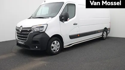 Wit Gebruikt 2023 Renault Master Van | € 23.440 (Eerlijke prijs)