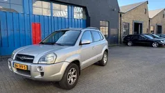 Grijs Gebruikt 2009 Hyundai Tucson Style SUV | € 3.500 (Eerlijke prijs)