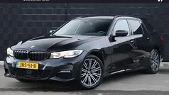 Zwart Gebruikt 2021 BMW 330 M Sport Stationwagen | € 29.750 (Eerlijke prijs)