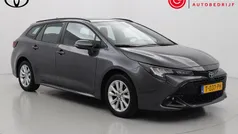 Grijs Gebruikt 2023 Toyota Corolla Active Stationwagen | € 26.999 (Eerlijke prijs)