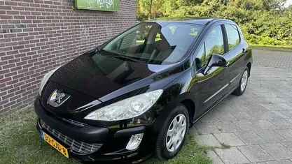 Zwart Gebruikt 2008 Peugeot 308 Hatchback | € 2.445 (Eerlijke prijs)