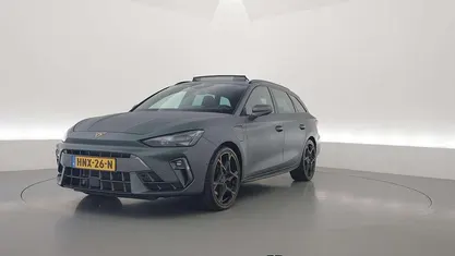 Grijs Gebruikt 2024 Cupra Leon VZ Stationwagen | € 44.800 (Eerlijke prijs)