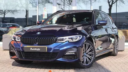 Occasion BMW 320e M Sport 163 PK (119 kW) 2022 Blauw (metallic) Stationwagen