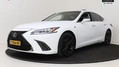 Wit Gebruikt 2023 Lexus ES300H Sport Design Packet Sedan | € 45.945 (Eerlijke prijs)