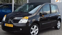Zwart Gebruikt 2005 Renault Modus Luxe MPV | € 1.250 (Eerlijke prijs)