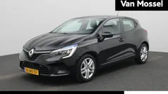 Zwart Gebruikt 2022 Renault Clio V Zen Hatchback | € 13.400 (Goede deal)