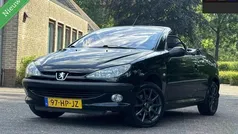 Zwart Gebruikt 2002 Peugeot 206 CC Cabriolet | € 1.599 (Eerlijke prijs)