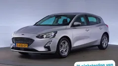 Grijs, metallic lak Gebruikt 2019 Ford Focus Business Edition Stationwagen | € 12.745 (Eerlijke prijs)