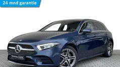 Blauw (metallic) Gebruikt 2023 Mercedes A250 AMG line Hatchback | € 29.400 (Eerlijke prijs)