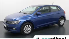 Blauw, metallic lak Gebruikt 2021 VW Polo Comfortline Hatchback | € 17.840 (Eerlijke prijs)