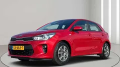 Rood Gebruikt 2018 Kia Rio Hatchback | € 8.895 (Eerlijke prijs)