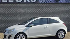 Wit Gebruikt 2012 Opel Corsa Color Edition Hatchback | € 2.850 (Eerlijke prijs)