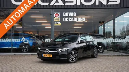 Zwart Gebruikt 2021 Mercedes A250 Business Hatchback | € 28.950 (Eerlijke prijs)