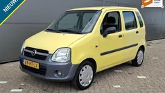 Geel Gebruikt 2005 Opel Agila Hatchback | € 999 (Goede deal)